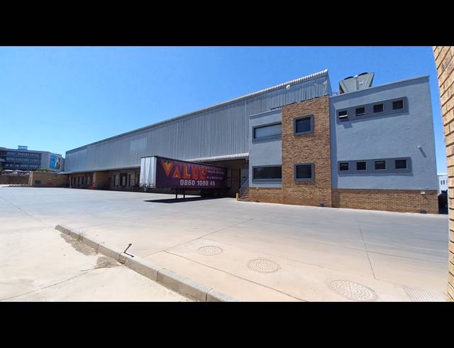 12,400M² WAREHOUSE TO LET IN JET PARK